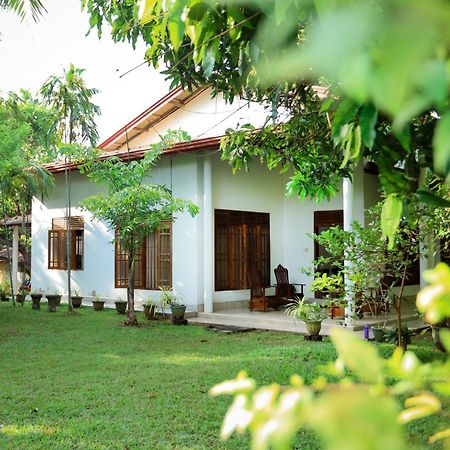 Serene Home Stay Udawalawe Buitenkant foto