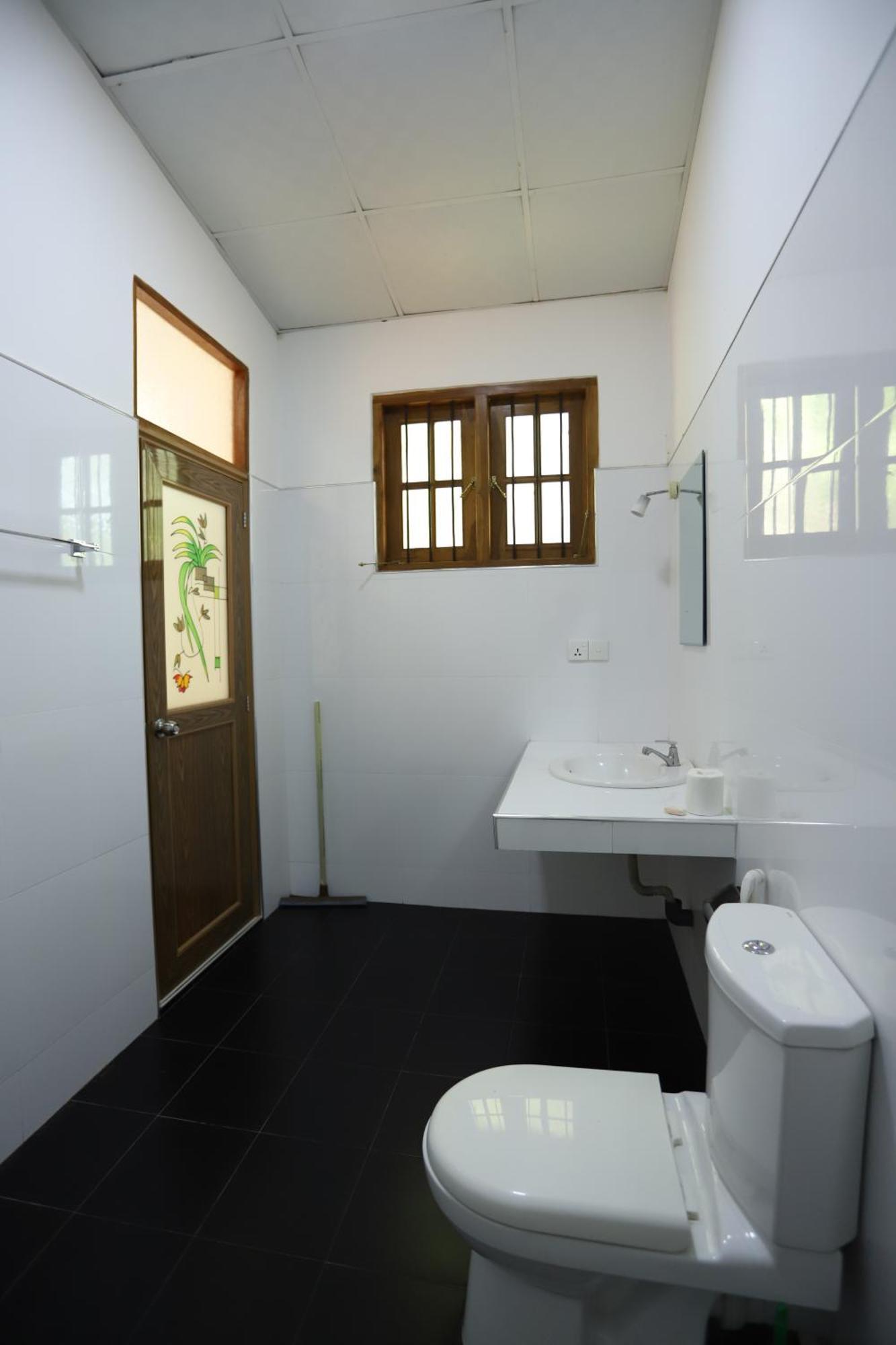 Serene Home Stay Udawalawe Buitenkant foto