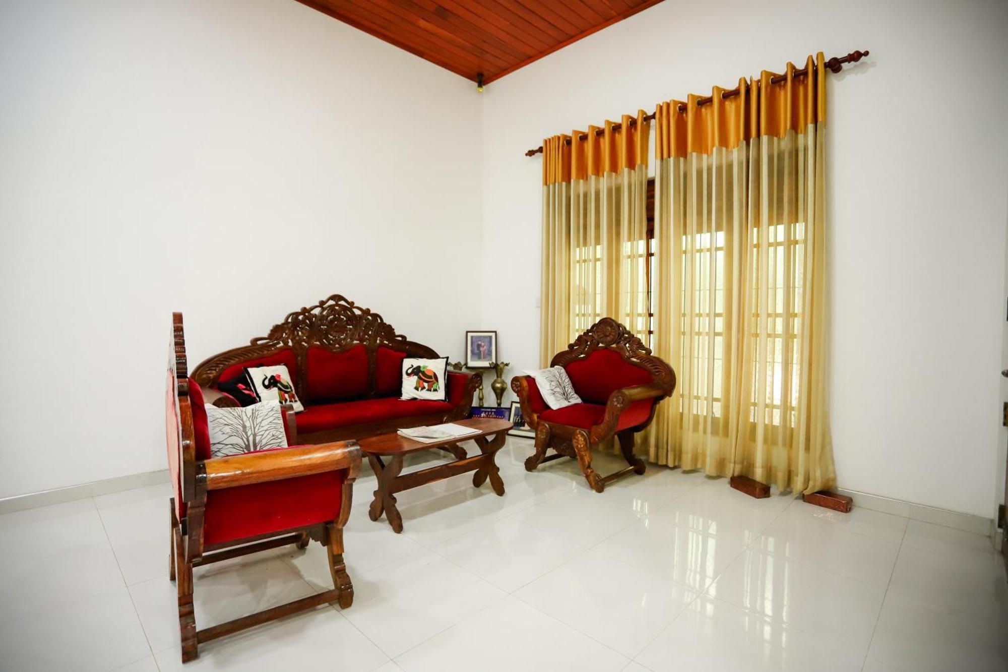 Serene Home Stay Udawalawe Buitenkant foto