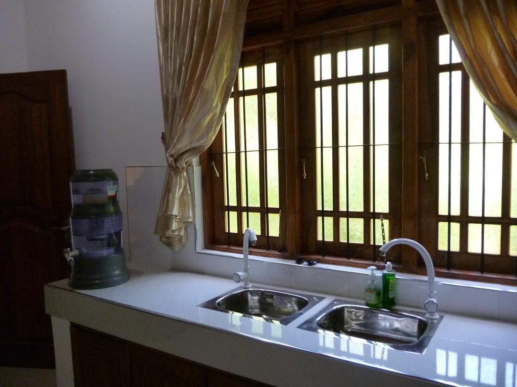 Serene Home Stay Udawalawe Buitenkant foto