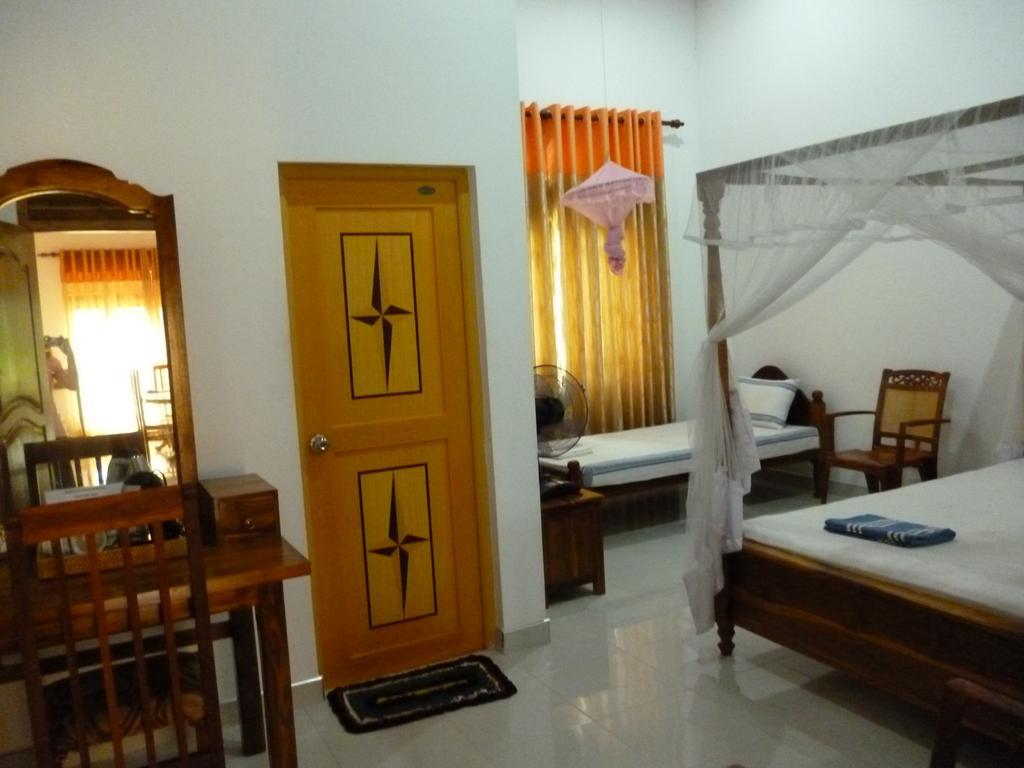 Serene Home Stay Udawalawe Buitenkant foto
