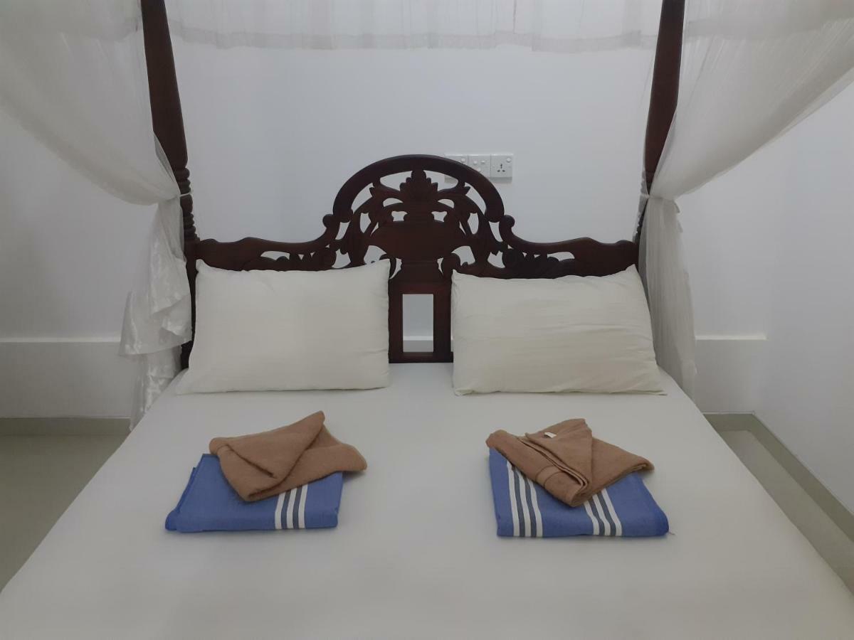 Serene Home Stay Udawalawe Buitenkant foto